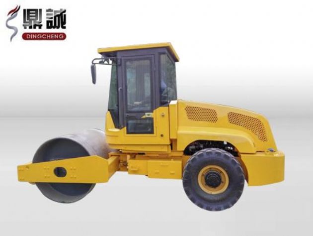 點(diǎn)擊查看詳細(xì)信息<br>標(biāo)題：6噸單鋼輪振動(dòng)壓路機(jī) 閱讀次數(shù)：12178