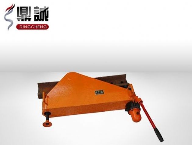 點(diǎn)擊查看詳細(xì)信息<br>標(biāo)題：垂直液壓彎軌機(jī) 閱讀次數(shù)：3856