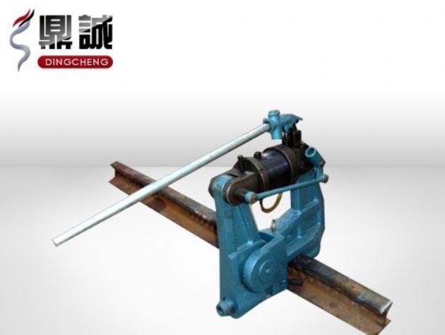 點(diǎn)擊查看詳細(xì)信息<br>標(biāo)題：液壓鋼軌擠孔機(jī) 閱讀次數(shù)：3844